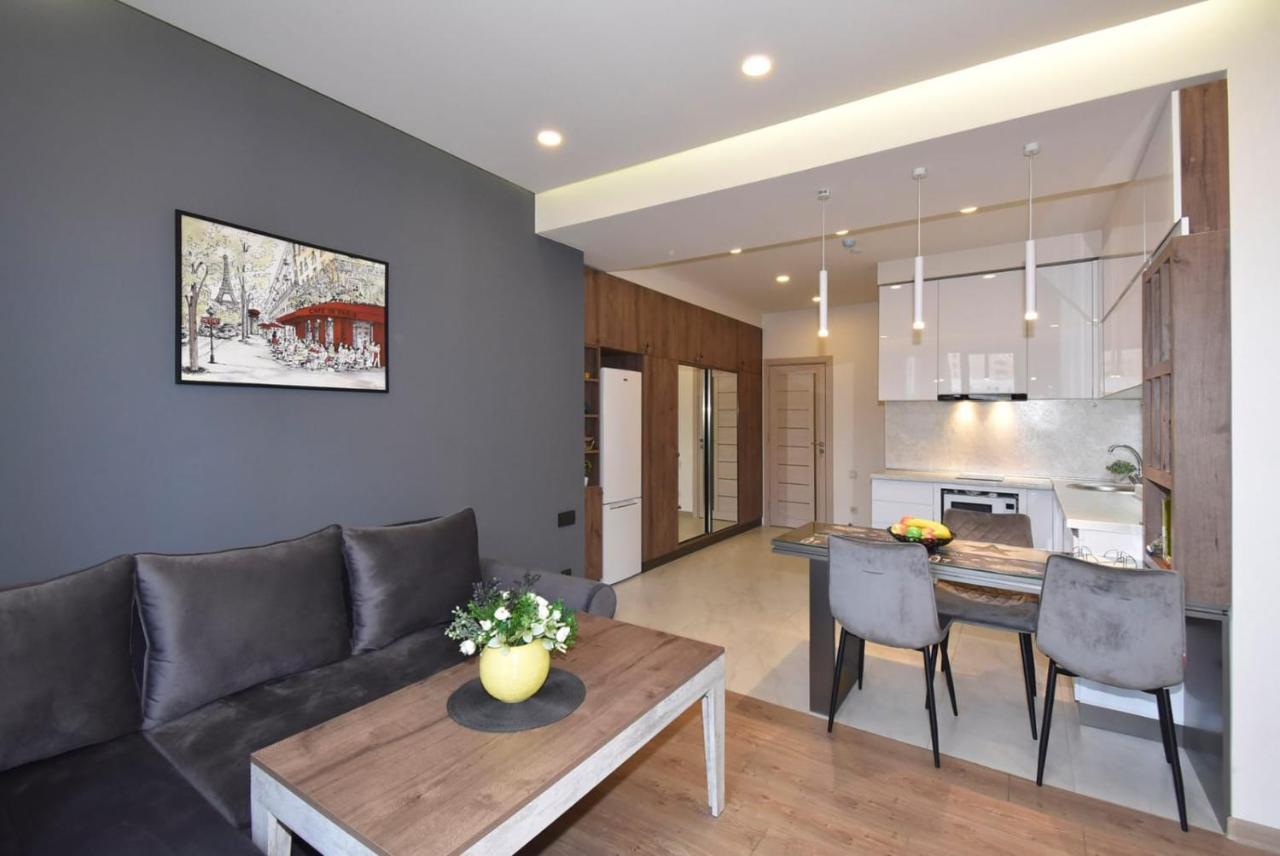 Home4You City Center Apartments يريفان المظهر الخارجي الصورة