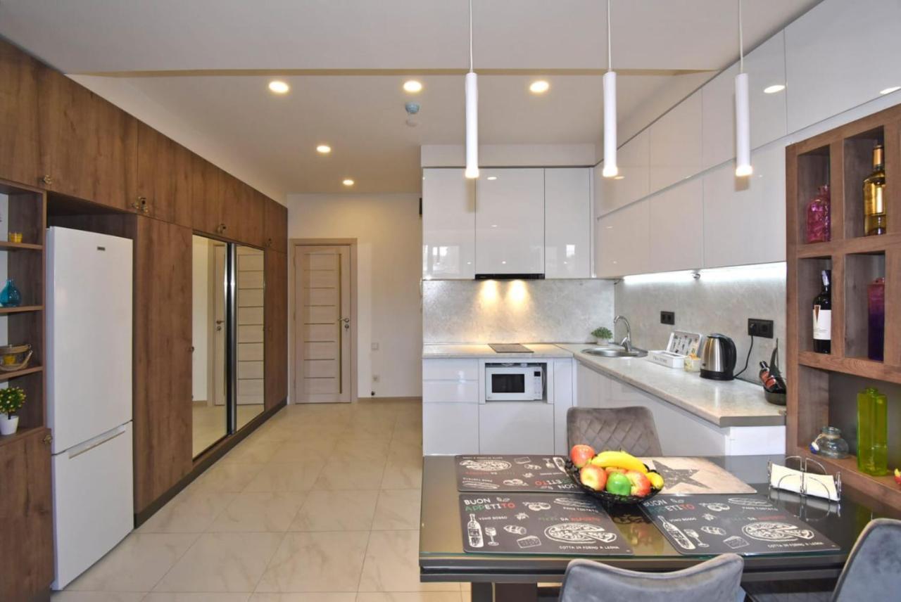 Home4You City Center Apartments يريفان المظهر الخارجي الصورة