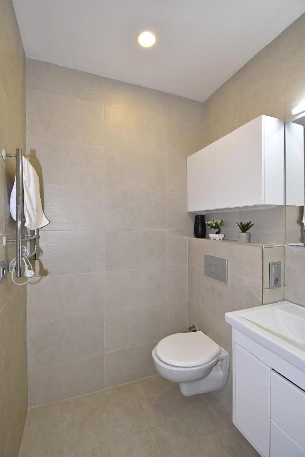 Home4You City Center Apartments يريفان المظهر الخارجي الصورة
