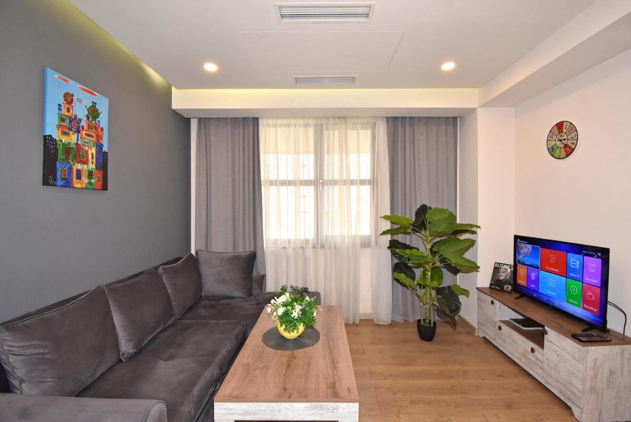 Home4You City Center Apartments يريفان المظهر الخارجي الصورة
