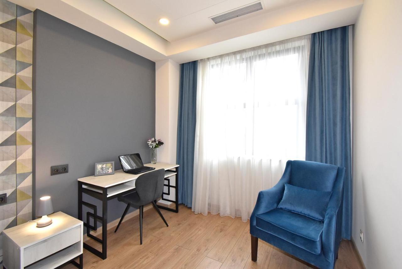 Home4You City Center Apartments يريفان المظهر الخارجي الصورة
