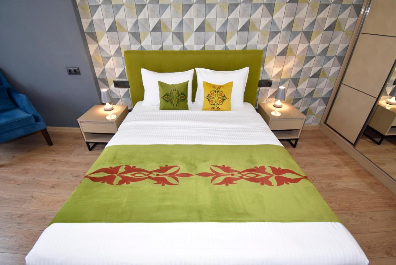 Home4You City Center Apartments يريفان المظهر الخارجي الصورة