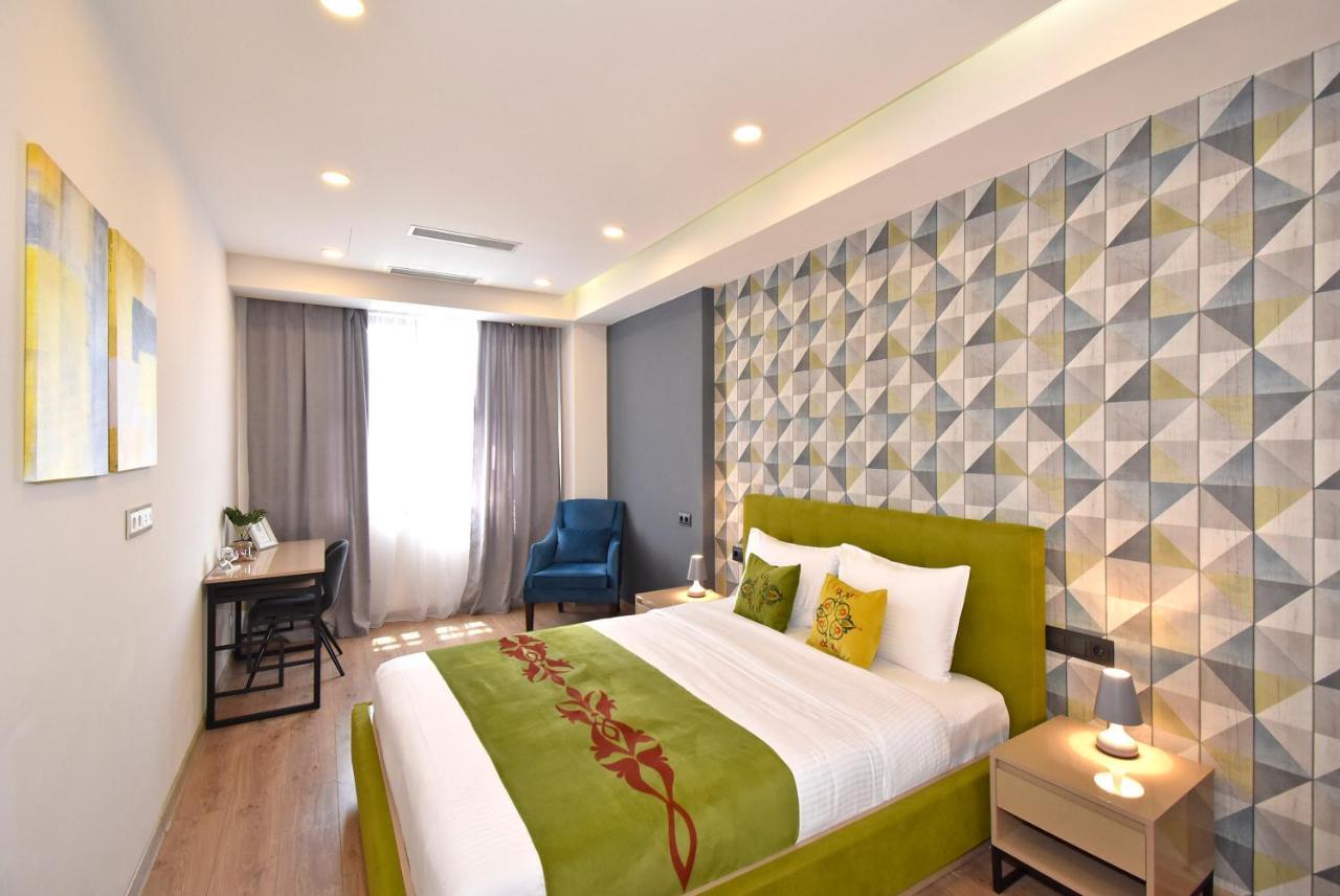 Home4You City Center Apartments يريفان المظهر الخارجي الصورة