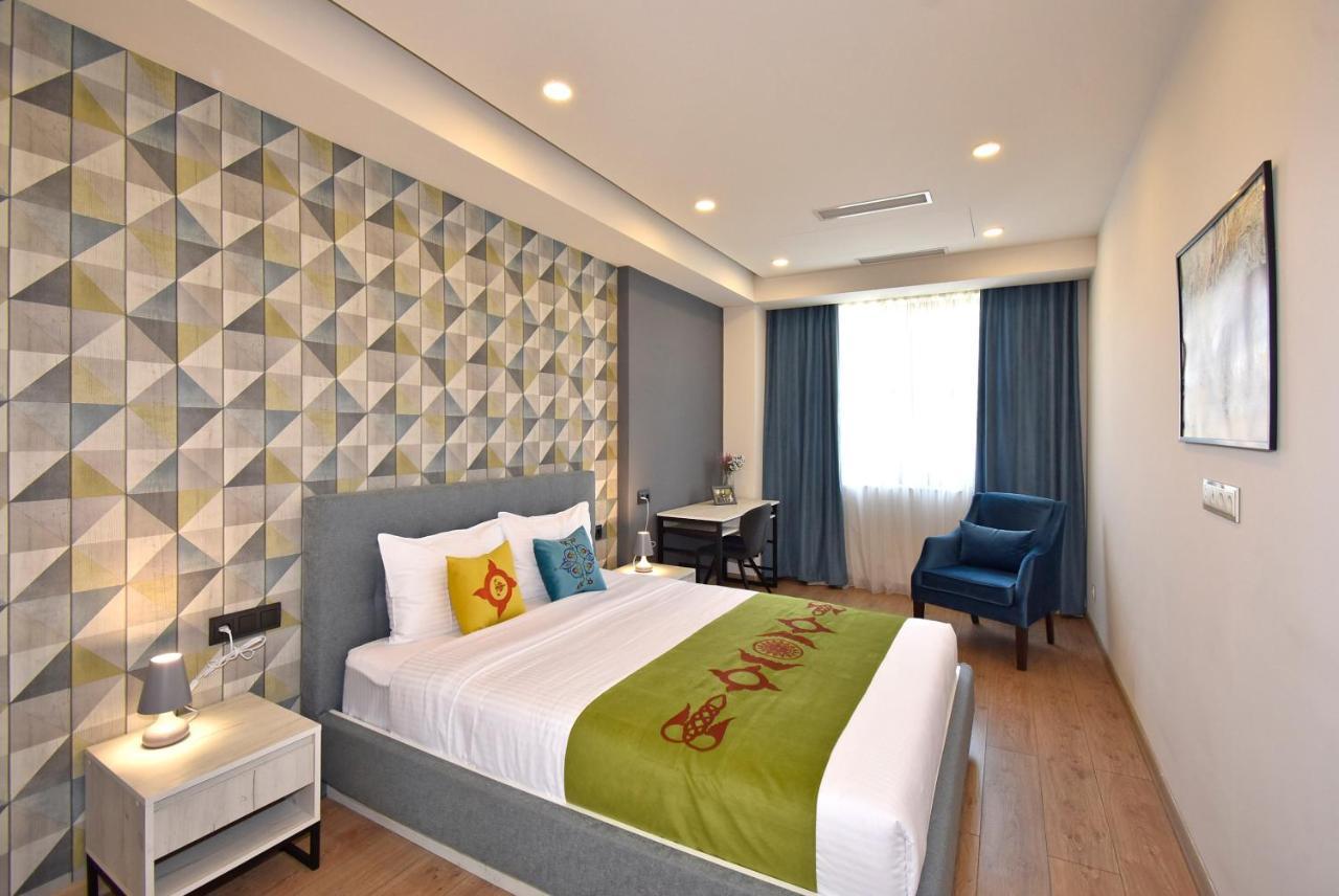 Home4You City Center Apartments يريفان المظهر الخارجي الصورة